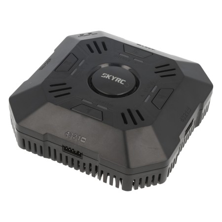 SkyRC e4Q LiPo 2-4s 2A 4 Kanal